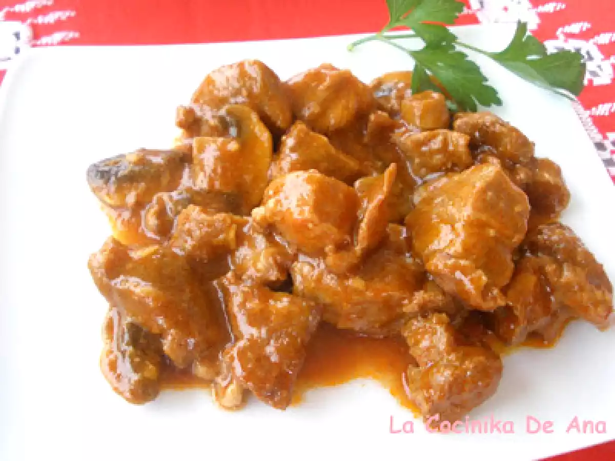 Carrillada en salsa con champiñones - foto 2