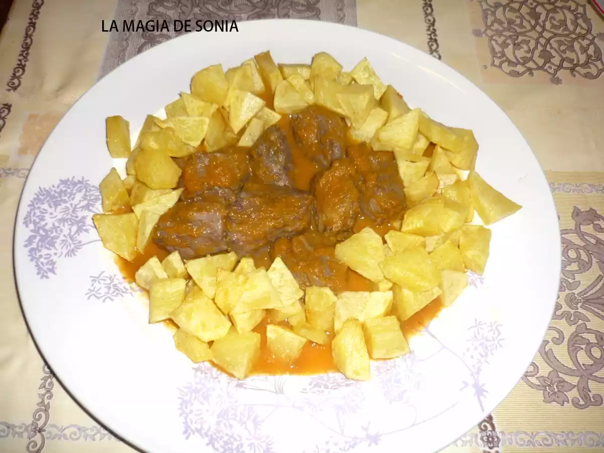 Carrillada Ibérica en Salsa de Vino Tinto.