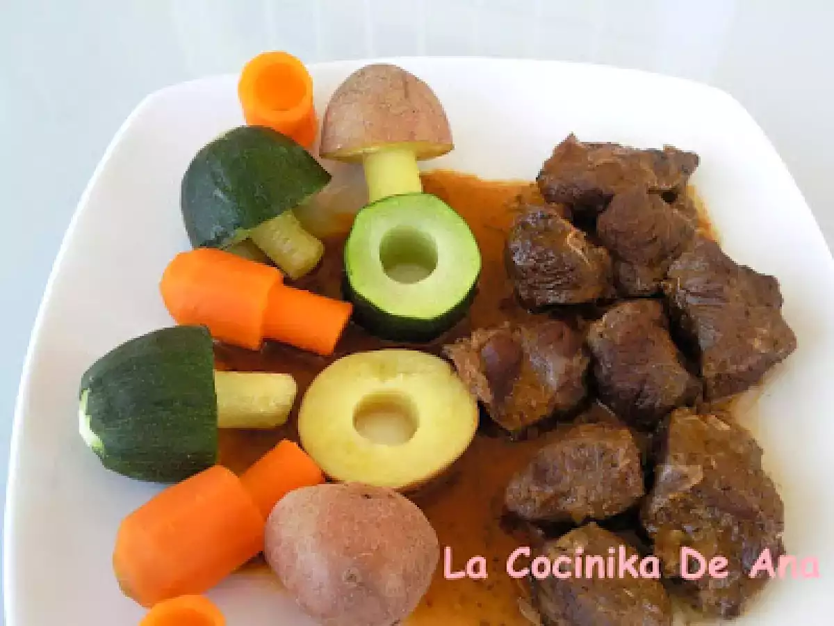 Carrillera al pimentón con verduras - foto 2