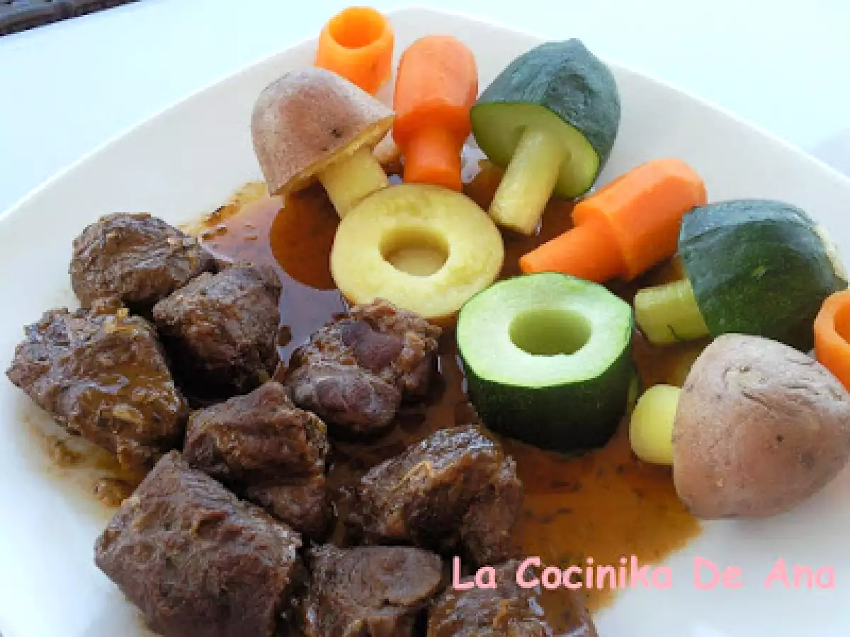 Carrillera al pimentón con verduras - foto 3