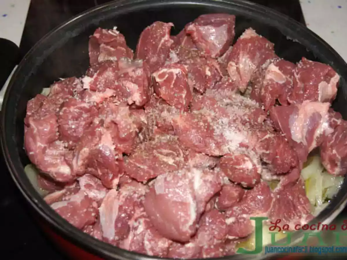 CARRILLERA CON SETAS Y CIRUELAS PASAS AL PEDRO XIMENEZ - foto 3