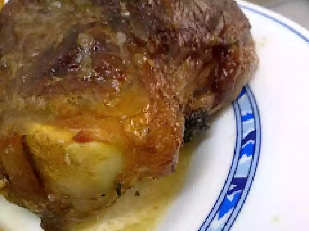 CARRILLERAS ASADAS CON PATATAS HASSELBACK - foto 2