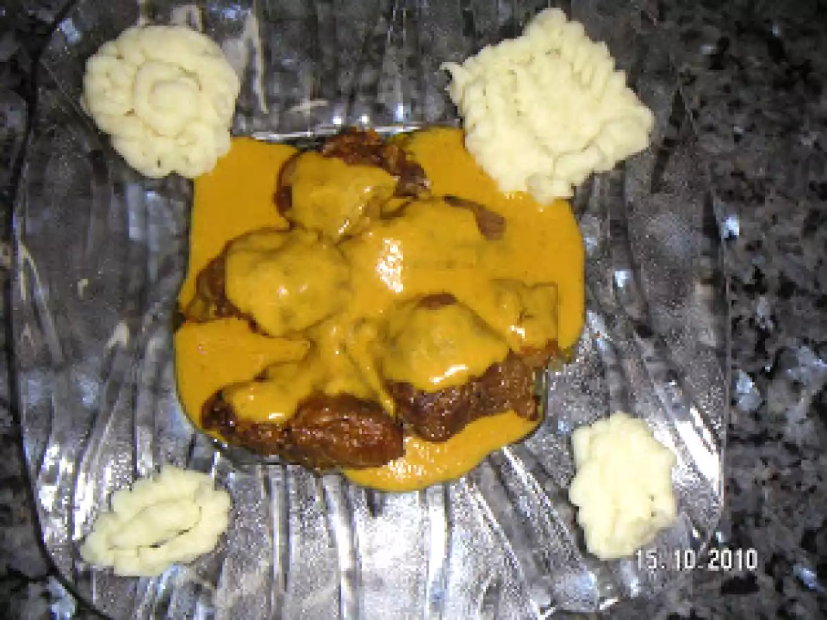 CARRILLERAS DE CERDO AL BRANDY DE JEREZ