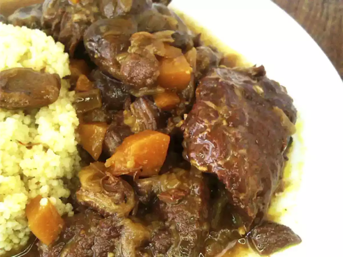 Carrilleras de cerdo especiadas al vino