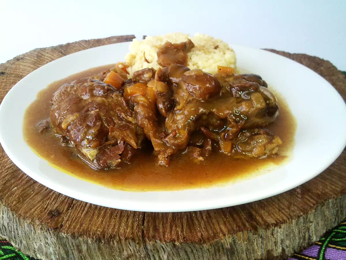 Carrilleras de cerdo especiadas al vino - foto 2