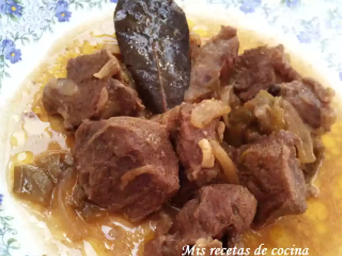 Carrilleras en salsa - foto 2