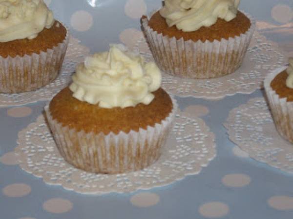 Carrot cupcakes con ganache de chocolate blanco