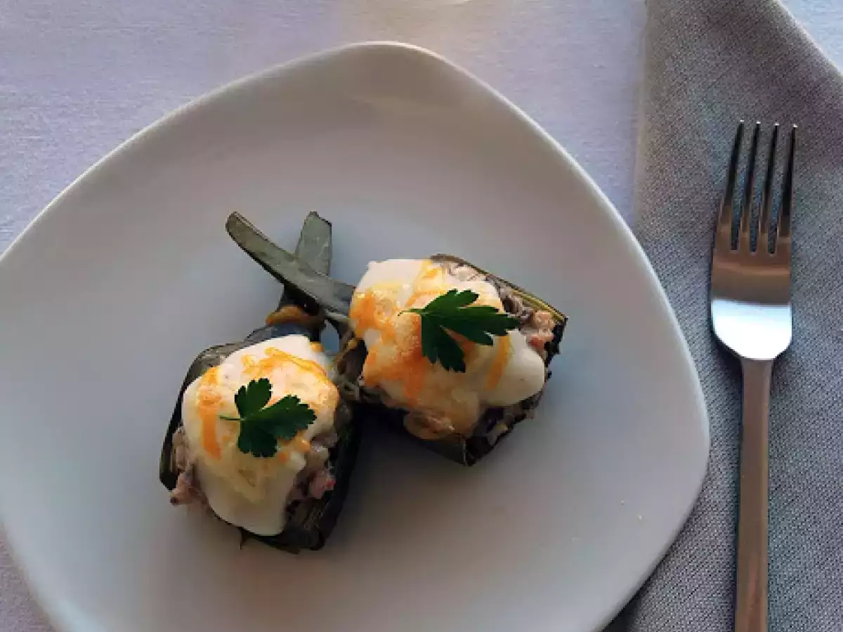 Carxofes farcides de bolets i marisc