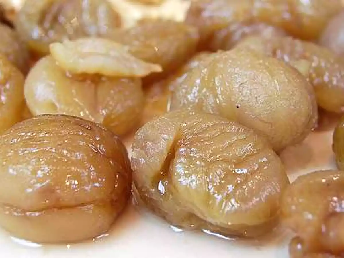 Castañas en almibar