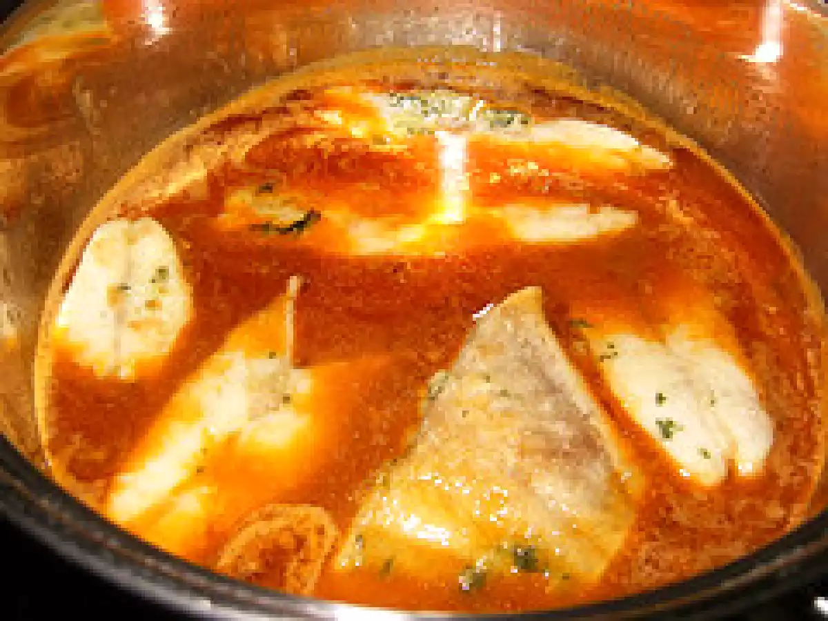 Castañeta (palometa) en salsa con mariscos - foto 3