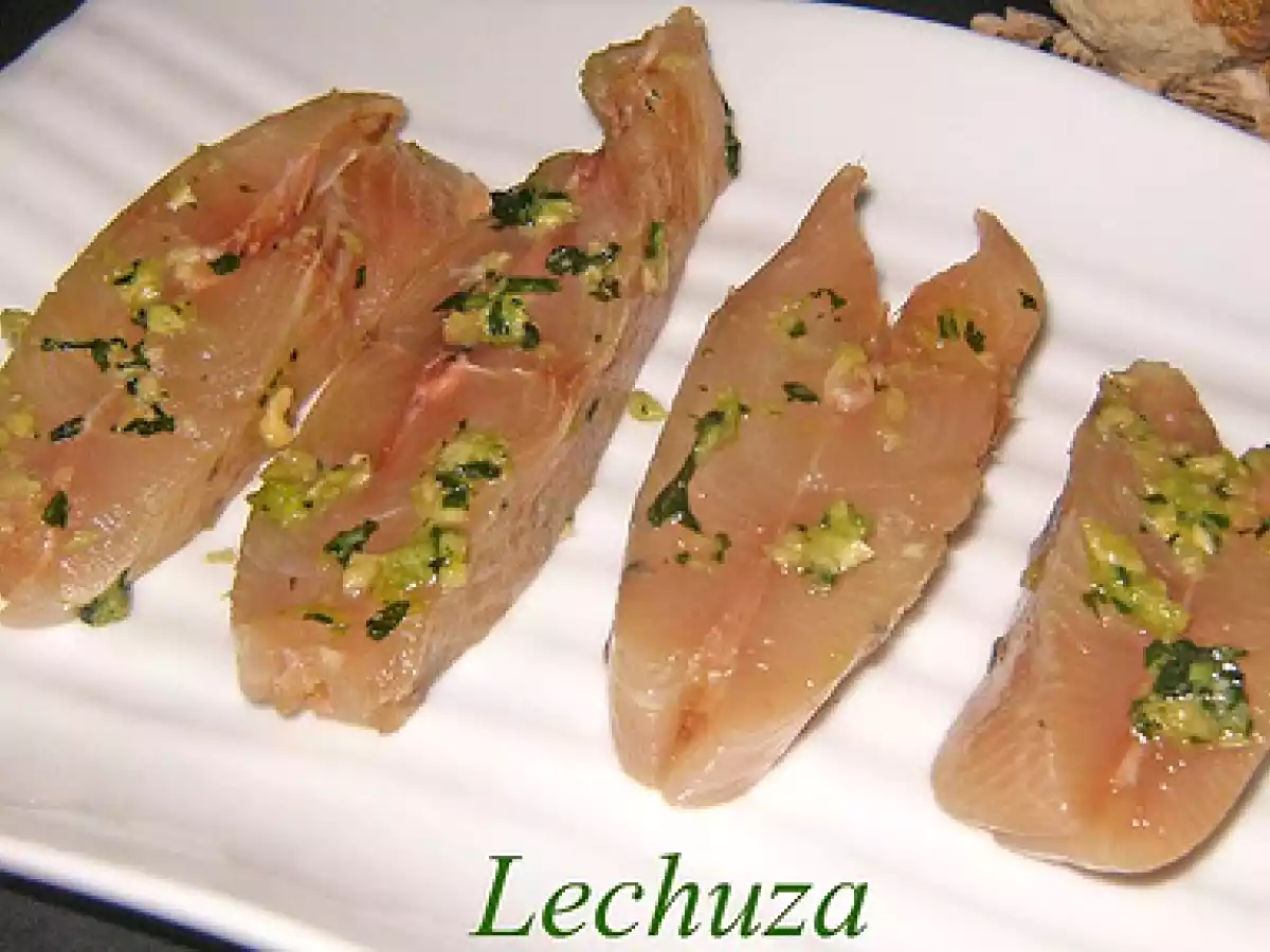 Castañeta (palometa) en salsa con mariscos - foto 5