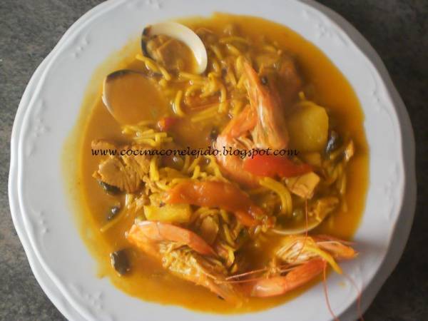 CAZUELA DE FIDEOS CON BONITO EN SALAZON