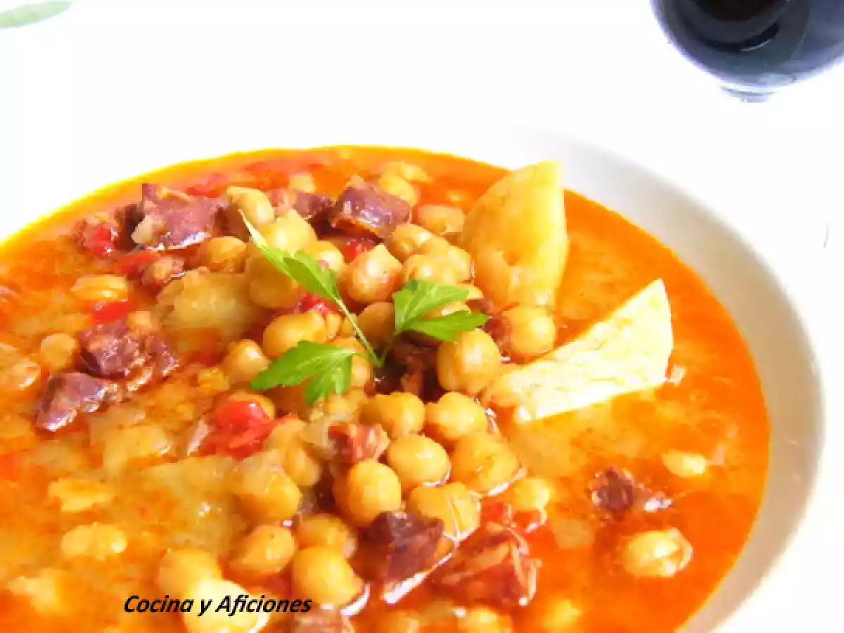 Cazuela de Garbanzos con chorizo - foto 2