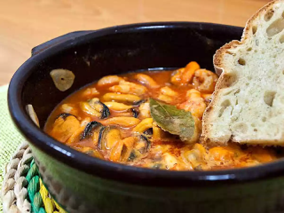 Cazuela de Mejillones y Gambas