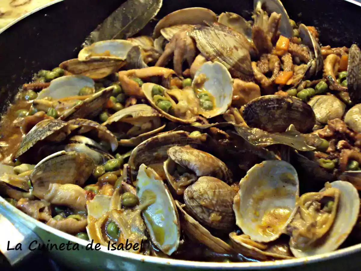 Cazuelita de Almejas y Pulpitos