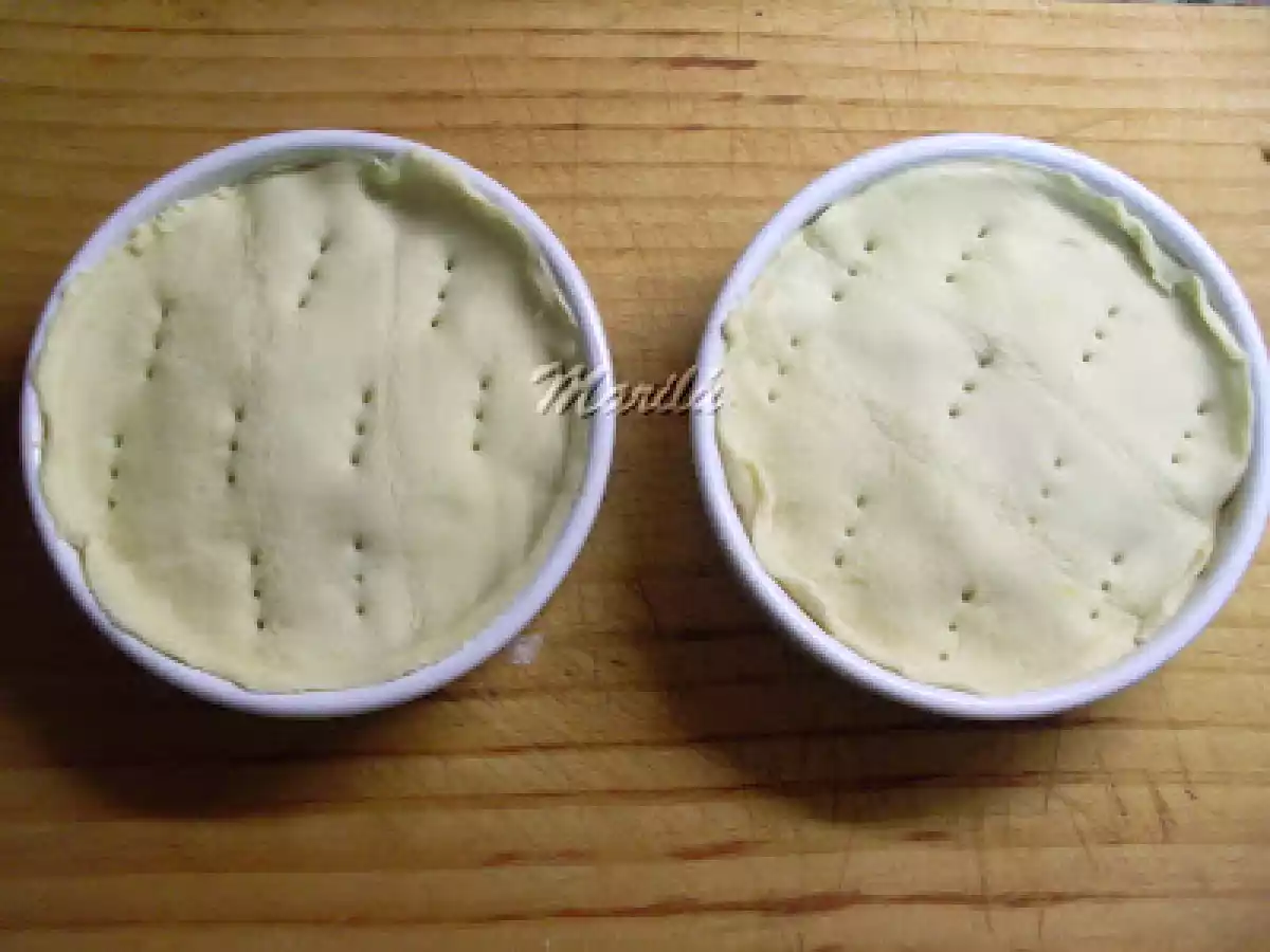 CAZUELITAS DE HOJALDRE RELLENAS DE CHAMPIÑONES - foto 4