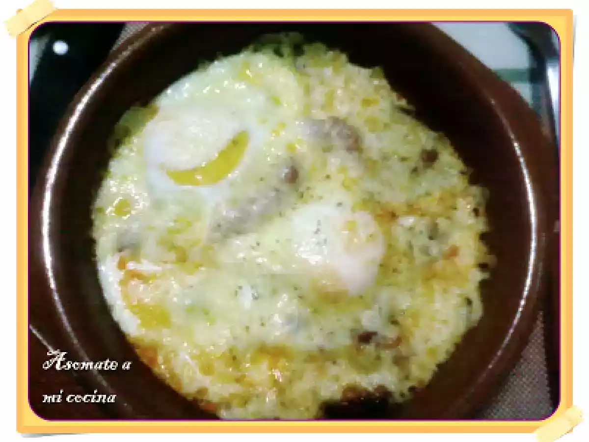 Cazuelitas de huevo, bacon y chorizo