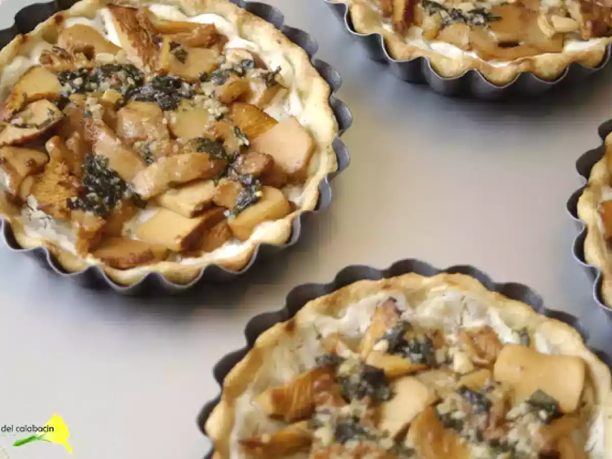 Celebrando el regreso: HEMC#46, tartaletas saladas de rebozuelos y pesto