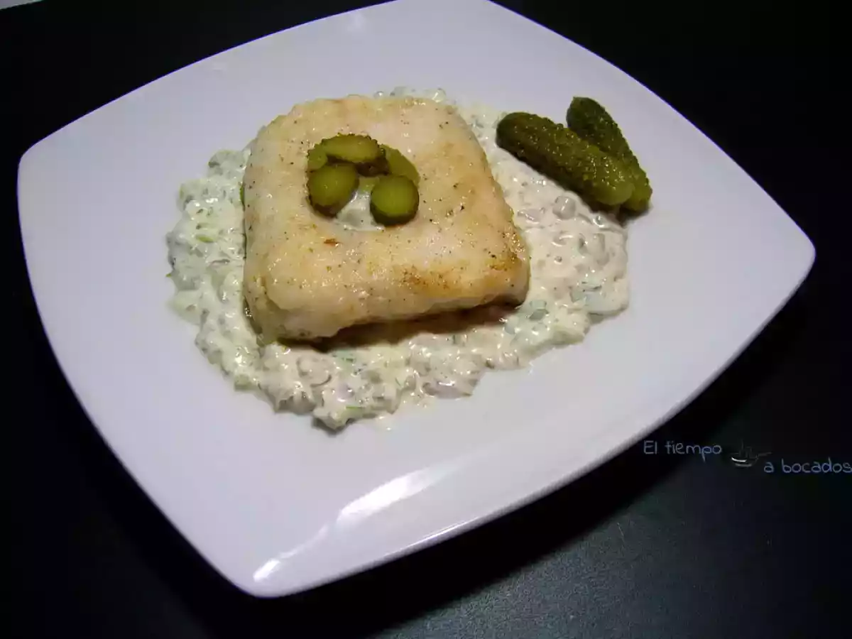 Centro de merluza con salsa tártara