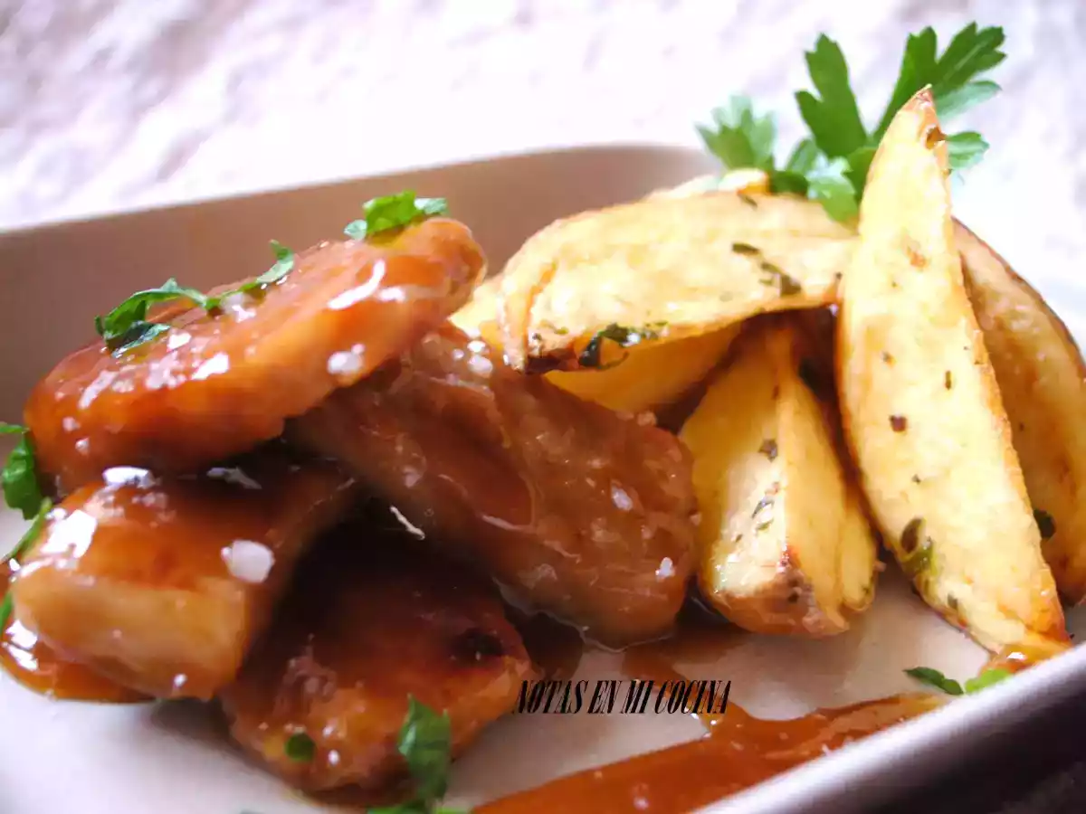 Cerdo caramelizado con patatas Deluxe