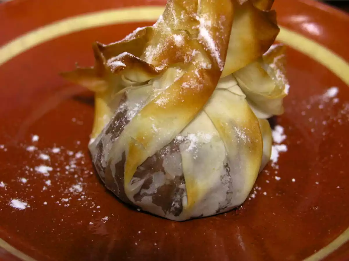 Cestitos de pasta filo con ganaché de chocolate