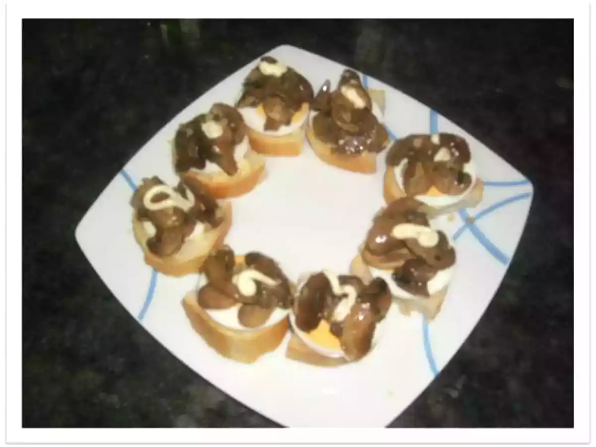 CHAMPIÑON CON ALIOLI