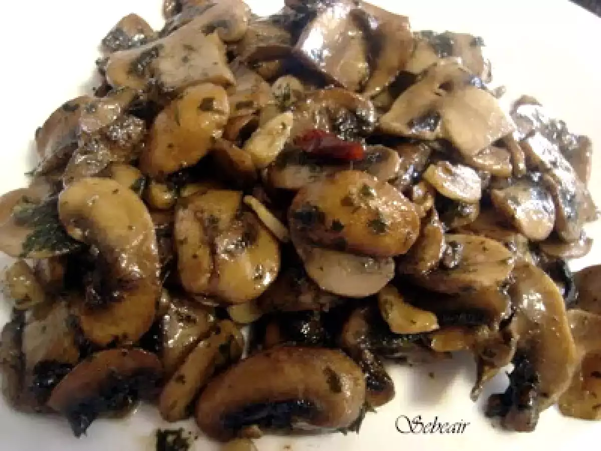 CHAMPIÑONES AL AJILLO (thermomix)