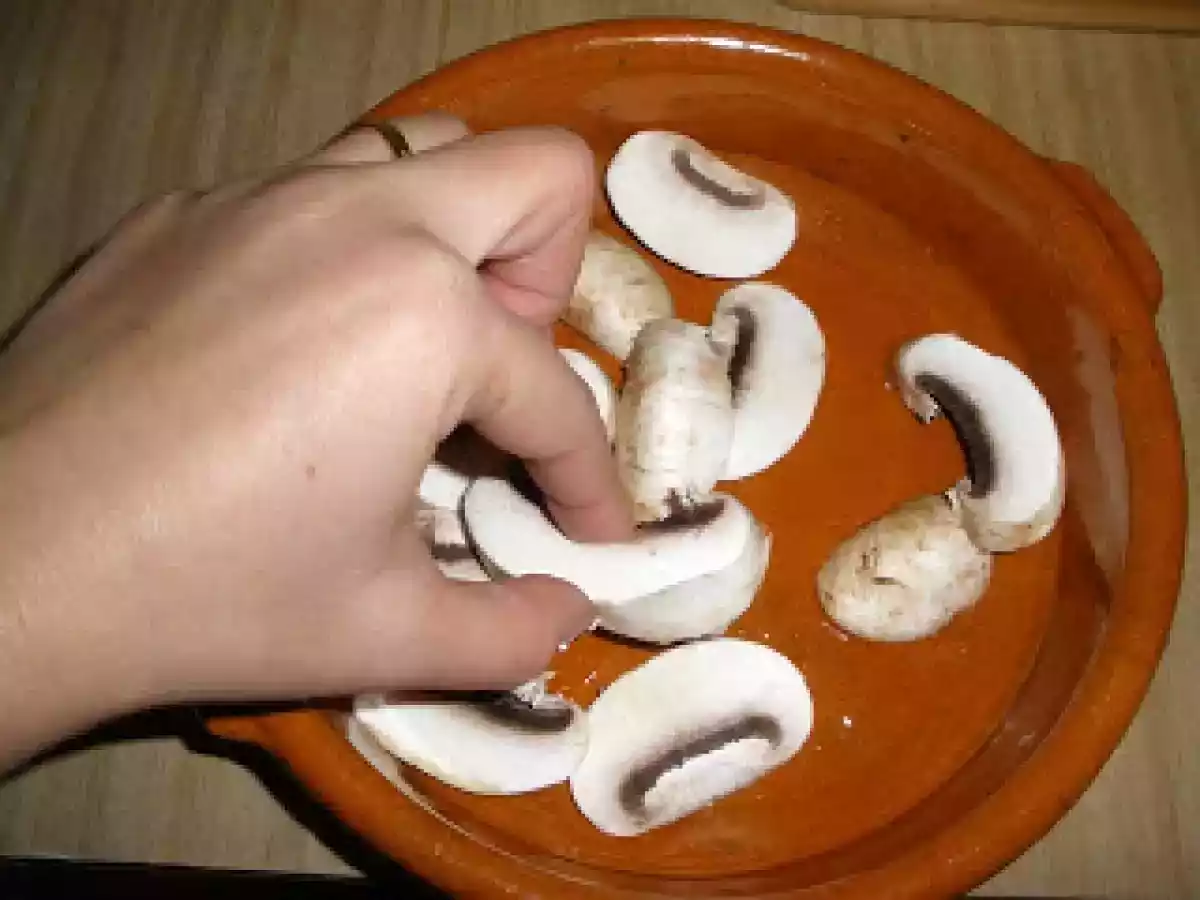 CHAMPIÑONES CON BACON Y JAMON GRATINADOS - foto 3