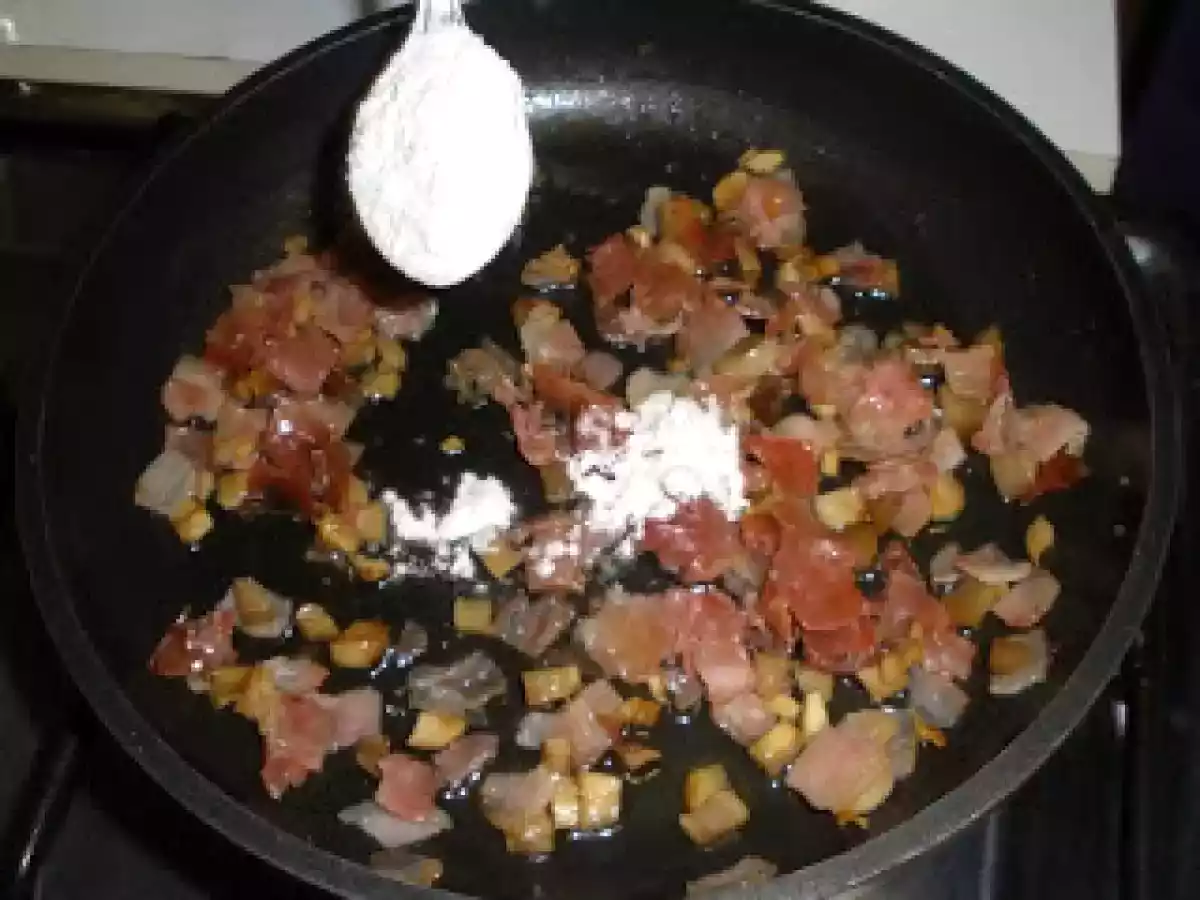 CHAMPIÑONES CON BACON Y JAMON GRATINADOS - foto 9