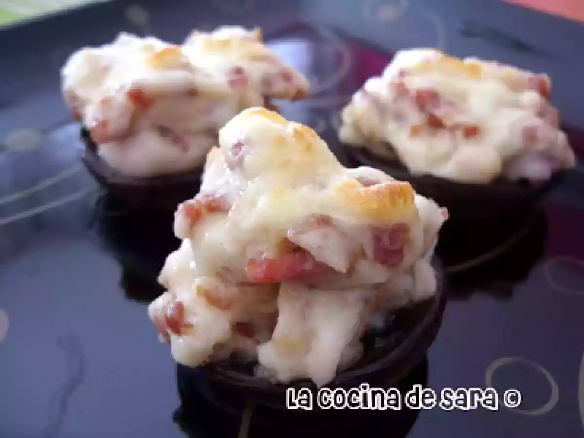 Champiñones Rellenos con Jamón y Bechamel