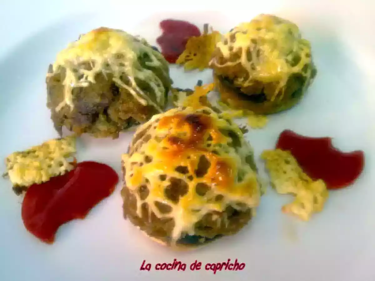 Champiñones rellenos de atún