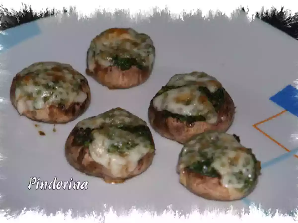 Champiñones rellenos de espinacas