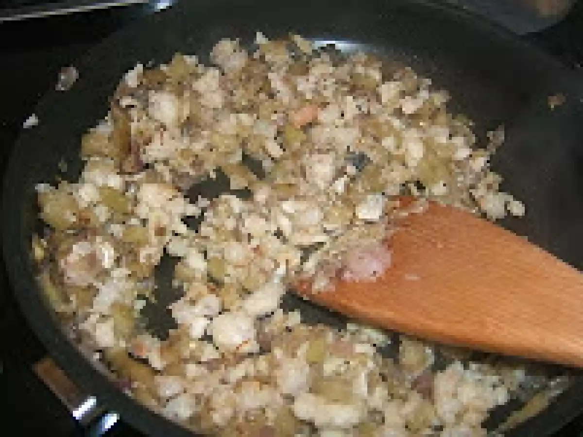 Charlota de berenjena rellena de merluza y gambas. - foto 8