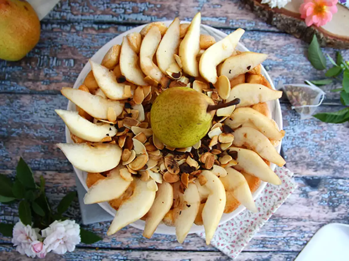 Charlota de peras y almendras tostadas - foto 2