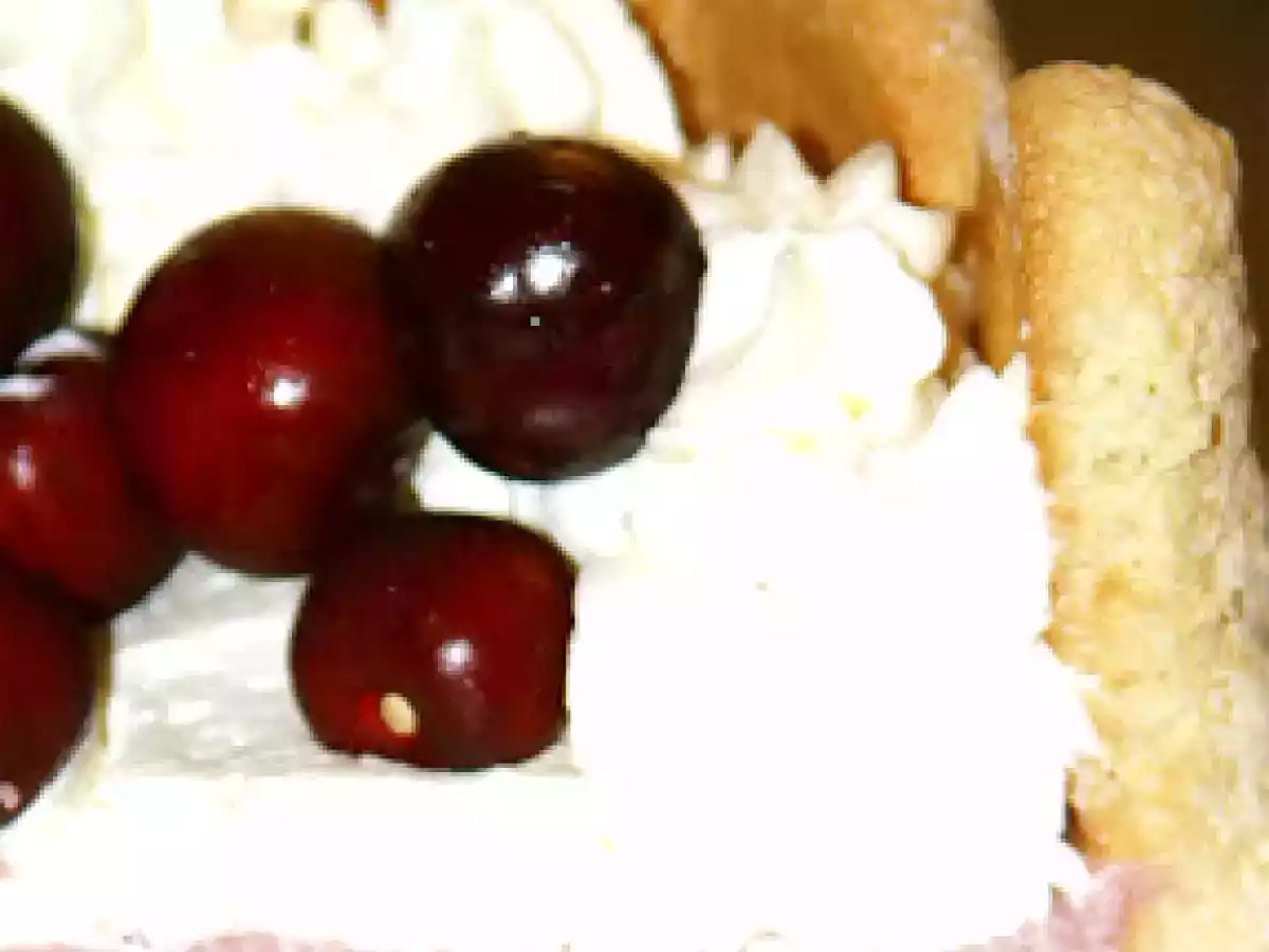 Charlotte de cerezas y chocolate blanco - foto 2