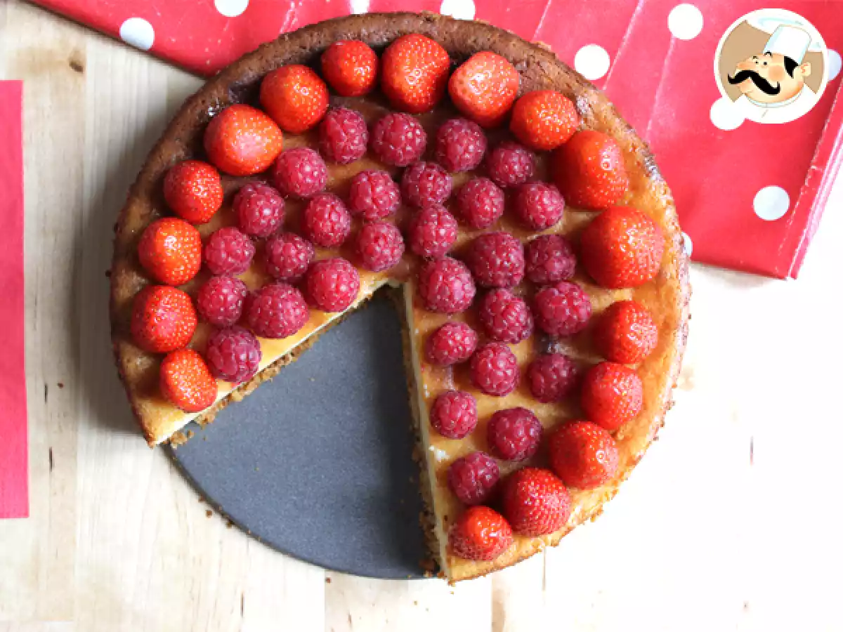 Cheesecake con fresas y frambuesas