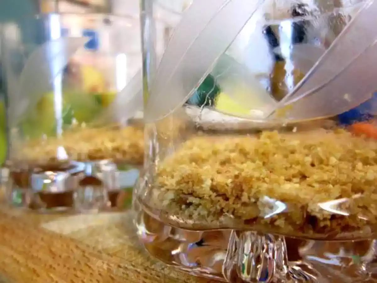 Cheesecake de fresas en vasitos - foto 5