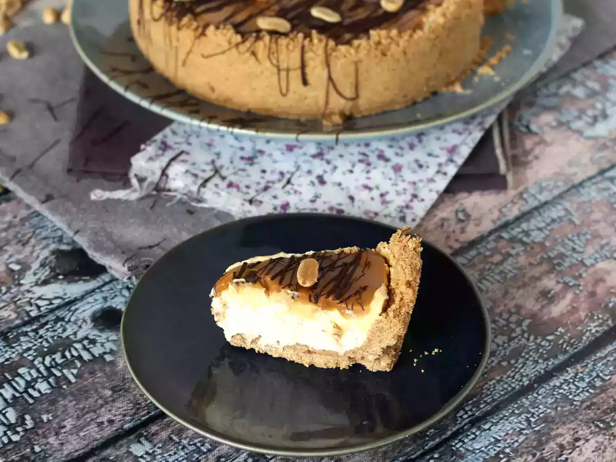 Cheesecake de Snickers - Tarta de queso con caramelo de mantequilla salada - foto 2