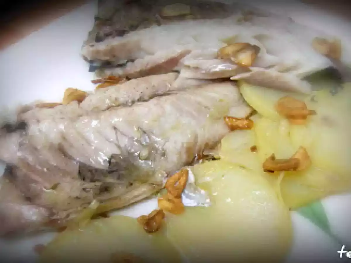 Chicharro al Horno con Patatas