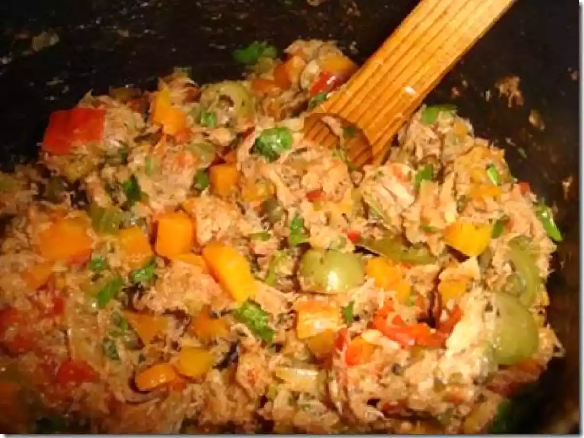 CHILES RELLENOS DE SALPICON DE ATUN A LA VINAGRETA RECETA