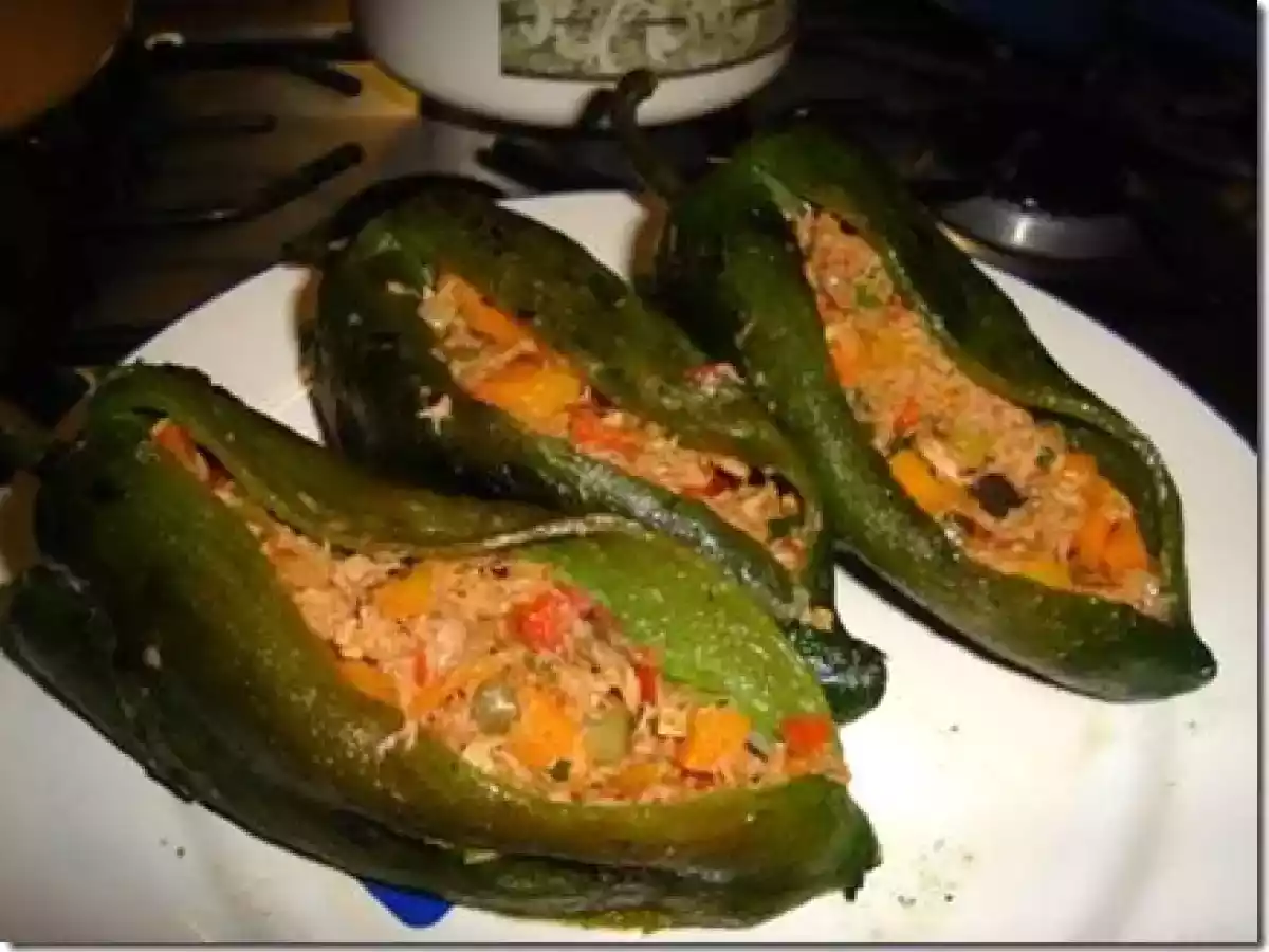 CHILES RELLENOS DE SALPICON DE ATUN A LA VINAGRETA RECETA - foto 2