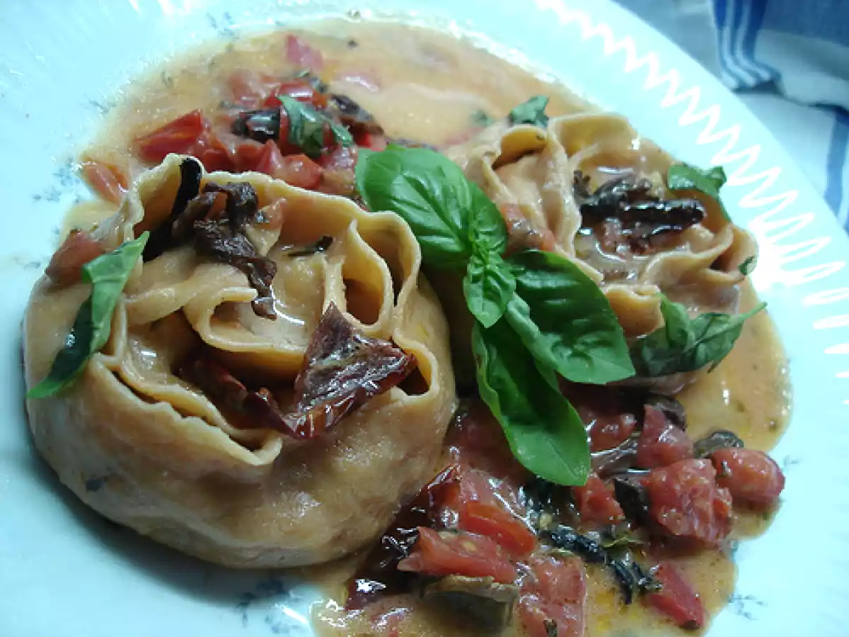 Chiocciole al formaggio, caracoles de pasta rellenos con queso