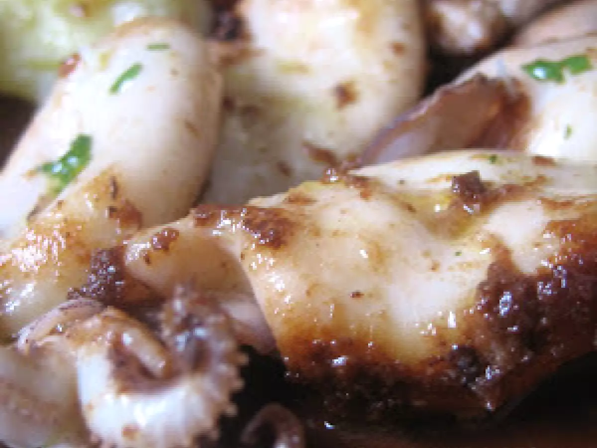 Chipirones a la plancha con perejil - foto 4