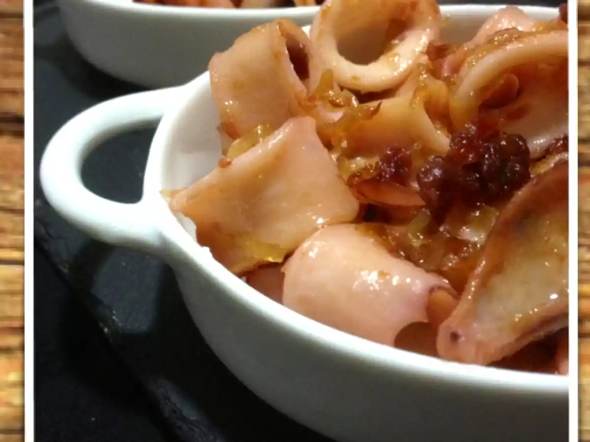 CHIPIRONES CON CEBOLLA CARAMELIZADA