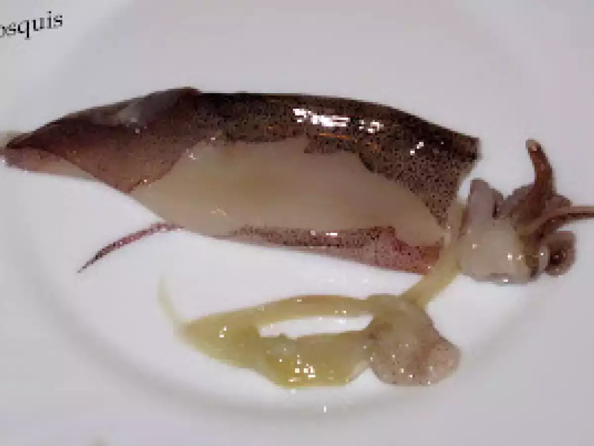 Chipirones en su tinta con patatas ali-oli Manh Mac - foto 4