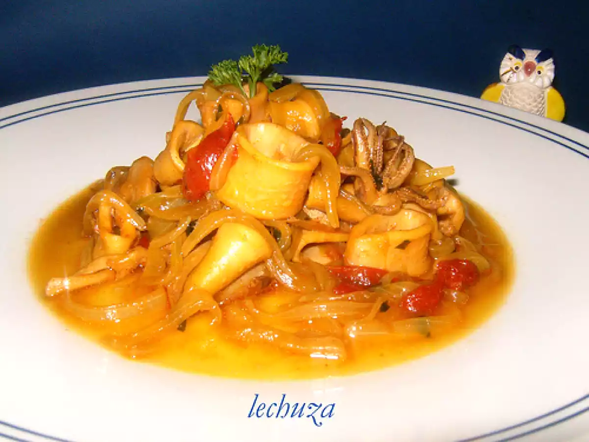 Chipirones encebollados (con paso a paso de cómo limpiar los chipirones)