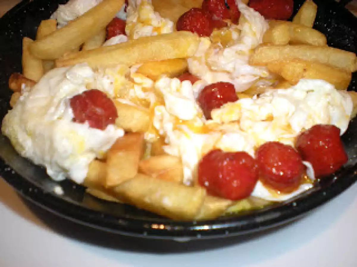 Chistorra con patatas y huevos rotos - foto 3