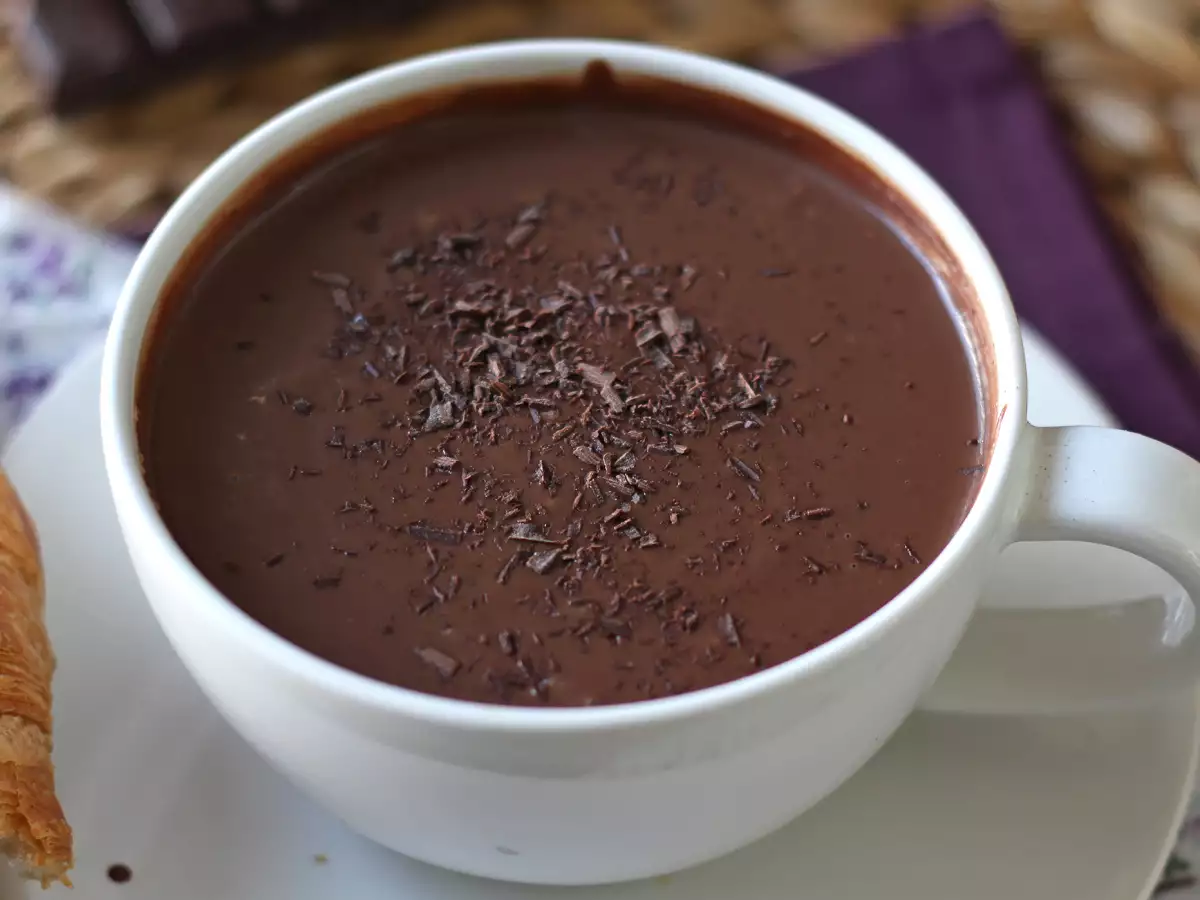Chocolate a la taza casero: la receta fácil para que quede denso, brillante y sedoso - foto 5