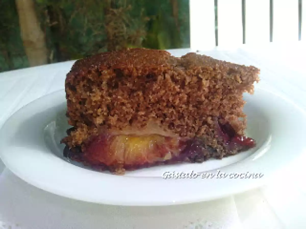 CHOCOLATE PLUM CAKE (BIZCOCHO DE CIRUELAS Y CHOCOLATE) - foto 2