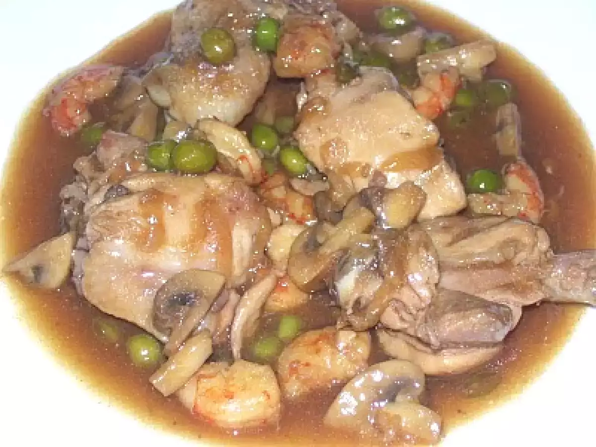 CHOP SUEY DE POLLO Y LANGOSTINO